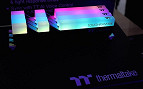 Thermaltake anuncia memórias DDR4 ToughRAM com e sem RGB em diferentes velocidades Thermaltake anuncia memórias DDR4 ToughRAM com e sem RGB em diferentes velocidades