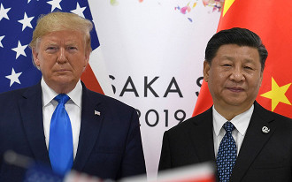 Donald Trump com presidente chinês Xi Jinping durante o G20. Foto: Times