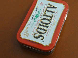 Pote de balas Altoids - Perfeita para guardar fones