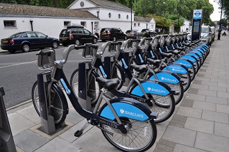 Ponto de compartilhamento de bicicletas em Londres