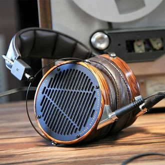 Headphone Audeze LCD-3.