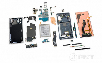 iFixIt desmonta Samsung Galaxy Note 10 Plus 5G e dá nota 3 de 10 para seu reparo.