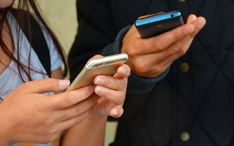 Recadastramento de clientes de celulares pré-pagos começa em 17 estados