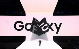 Samsung Galaxy Fold já conta com suporte a centenas de aplicativos graças ao Google Samsung Galaxy Fold já conta com suporte a centenas de aplicativos graças ao Google