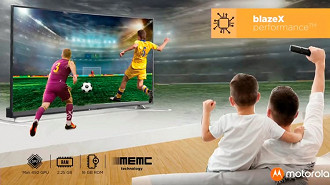 Processador rápido com memória e armazenamento semelhante aos encontrados em TVBoxes Android e gamepad sem fio