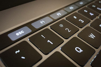 A expectativa é de que o novo MacBook Pro abandone as chamadas 