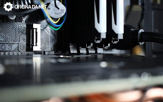 Módulos SDRAM interferem com a GPU do slot PCI-E