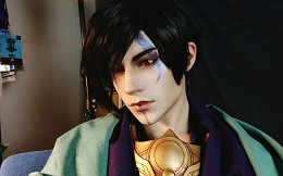 Fã de League of Legend (LOL) faz cosplay de Aphelios antes mesmo de sua estreia no jogo