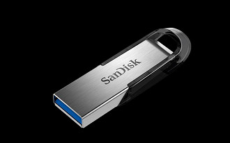 Pendrive deve ter tamanho similar ao da imagem