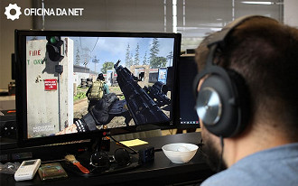 Jogando Call Of Duty Modern Warfare com o G PRO
