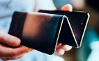 Poster do Samsung Galaxy Z traz design do próximo smartphone da TLC Poster do Samsung Galaxy Z traz design do próximo smartphone da TLC