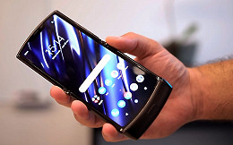 Moto Razr: Usuários que já estão com o smartphone dobrável da Motorola relatam problemas com sua dobradiça Moto Razr: Usuários que já estão com o smartphone dobrável da Motorola relatam problemas com sua dobradiça