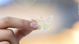 Uma borboleta impressa em 3D feita a partir do óleo usado do McDonald