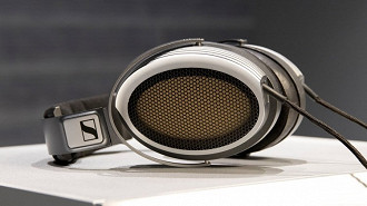 Headphones Sennheiser HE-1 (Orpheus II). Fonte: Too Loud (YouTube)