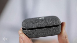 Case de carregamento do Sennheiser True Wireless 2. Fonte: CNET (YouTube)