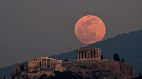 Superlua Rosa irá ocorrer hoje, fique atento para vê-la em seu auge! Superlua Rosa irá ocorrer hoje, fique atento para vê-la em seu auge!