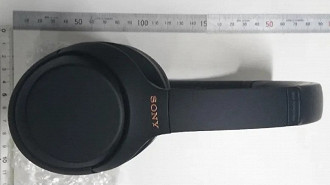 Imagem do headphone Sony 1000XM4. Fonte: insiraficha