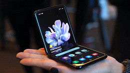 YouTube recebe suporte ao Flex Mode do Galaxy Z Flip YouTube recebe suporte ao Flex Mode do Galaxy Z Flip