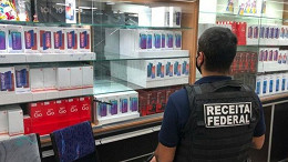 Fechando o cerco: Receita Federal apreende 4 mil smartphones em São Paulo