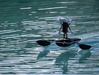 Drone Parrot Minidrone Hydrofoil. Fonte: shanethegamer