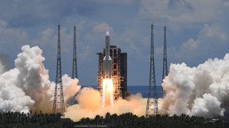 Foguete Long March-5 carregando um orbiter, lander e um rover na missão Tianwen-1 com destino a parte no Centro de Lançamento Espacial Wenchang, na província de Hainan, no sul da China. Fonte: Noel Celis | AFP | Getty Images