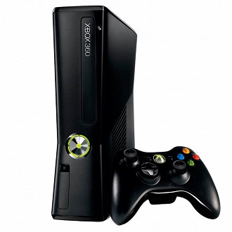 Xbox 360 Slim - Imagem: Divulgação