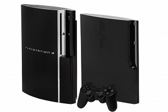 Ps3 nas versões Fat e Slim - Imagem: Divulgação