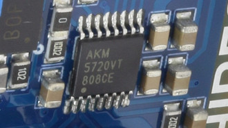 Chip ADC (Analog to Digital Converter) AKM5720. Fonte: audiophonics