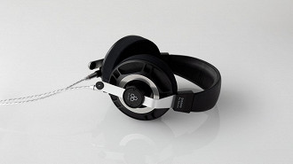 Headphone Final Audio D8000 Pro Edition. Fonte: Final Audio