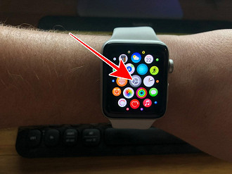 Acesse as configurações do Apple Watch.