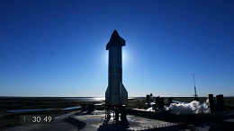 Starship SN8 da Space X decola e faz voo perfeito, mas explode no pouso