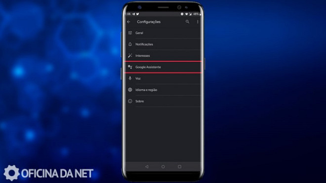 Como utilizar o Google Assistente para dar comandos e receber ...