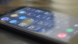 Diferenciado! Redmi K40 aparece em fotos e tem seu módulo de câmera revelado Diferenciado! Redmi K40 aparece em fotos e tem seu módulo de câmera revelado