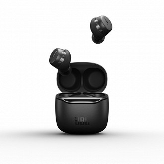 Fone de ouvido in-ear TWS JBL Tour Pro+. Fonte: Harman