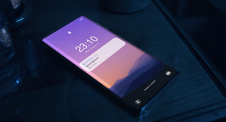 Galaxy Note 21 aparece no vídeo sem lente frontal vísivel. (Imagem: Samsung)