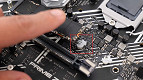 Asus apresenta solução para banir o uso de parafusos de SSDs M.2 Asus apresenta solução para banir o uso de parafusos de SSDs M.2