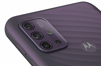 No quesito câmera, apenas o sensor principal difere o Moto G10 d Moto G30. (Imagem: Divulgação / Motorola)