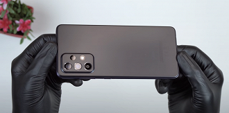 Design traseiro do Galaxy A52 5G. (Imagem: Reprodução / Moboaesthetics)
