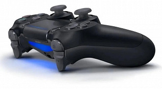 O DualShock 4 é diferente de seus antecessores.