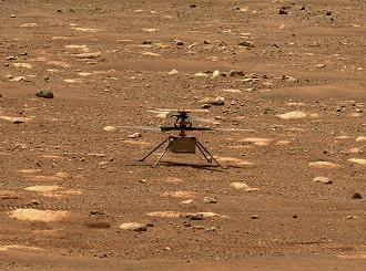 O helicóptero Ingenuity continua no solo da na cratera Jezero em Marte. (Imagem: Reprodução/NASA/JPL-Caltech)