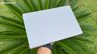 Galaxy Book S - O peso dele é de 950g