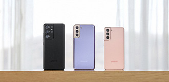 O Galaxy S21, S21+ e S21 Ultra estão recebendo o patch de junho. (Imagem: Reprodução / Samsung)