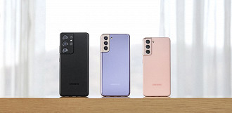 Galaxy S21 Ultra, S21 Plus e S21, respectivamente. Fonte: Assessoria Samsung/Divulgação.