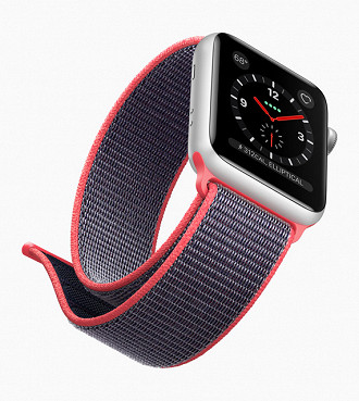 A partir do Apple Watch Series 3, todos os modelos receberão o watchOS 8. (Imagem: Reprodução / Apple)