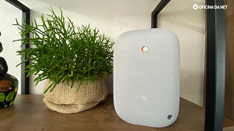 Google Nest Audio: botão de silenciar o microfone