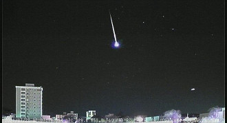 Meteoro que iluminou o céu de Taquara, no Rio Grande do Sul. (Imagem: CARLOS JUNG / BRAMON)