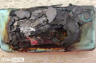 OnePlus Nord 2 explode em bolsa de mulher indiana. (Imagem: Reprodução / Let