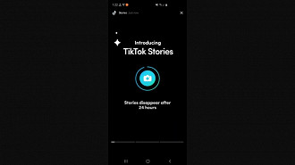 Captura de tela do recurso stories no aplicativo TikTok. Fonte: MattNavarra (Twitter)