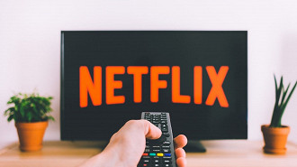 Netflix pirata, IPTV pirata, canais de partidas de futebol online e por aí vai. (Imagem: Oficina da Net)