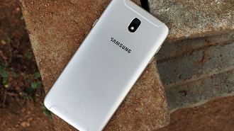 Samsung Galaxy J7 Pro. (Imagem: Reprodução/Samsung)